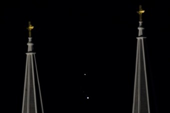 Zimný slnovrat tento rok sprevádza vzácny úkaz konjunkcie Jupitera a Saturna