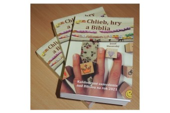 Keď sa Biblia hodí k chlebu, káve aj portskému