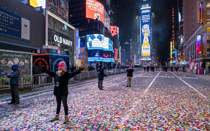 V New Yorku vítalo Nový rok prázdne Times Square