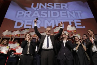 Van der Bellen vyhral, ale čo bude ďalej? (aktualizujeme)