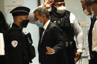 Bývalého francúzskeho prezidenta Nicolasa Sarkozyho odsúdili
