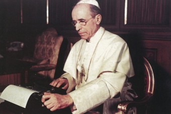 Pápež, Vianoce a „falošné správy“ o Hitlerovi