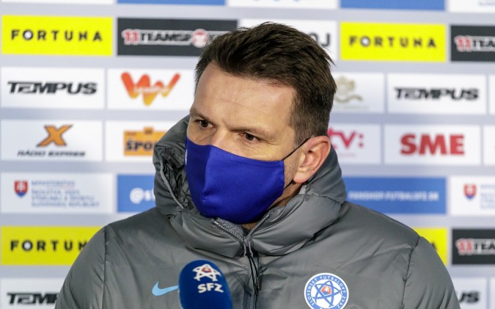 Tréner futbalovej reprezentácie Tarkovič neprezradil zostavu ani kapitána