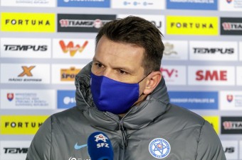 Tréner futbalovej reprezentácie Tarkovič neprezradil zostavu ani kapitána