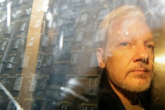 Zakladateľ WikiLeaks Julian Assange dostal osobný list od pápeža Františka