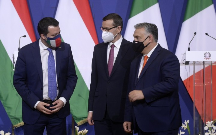 Orbán so Salvinim a Morawieckym rokovali v Budapešti o budúcnosti Európy
