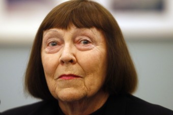 Vo veku 97 rokov zomrela austrálska fotografka June Newtonová