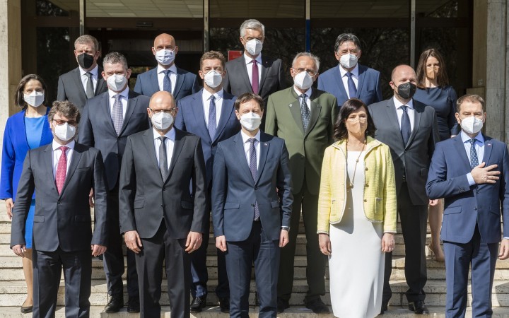 Vláda schválila Plán obnovy, najviac peňazí pôjde na zelenú ekonomiku