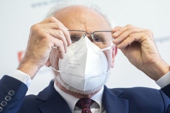 Koniec utrápeného ministra