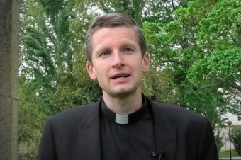 Kňazi nie sú smotánkou, ale kobercom, po ktorom ľudia môžu pohodlne kráčať