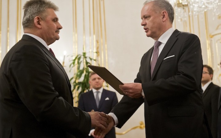 Prezident Kiska píše kvôli Čistému dňu ministrovi Richterovi