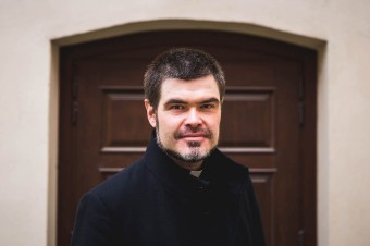 Prekáža mi liberalizmus navlečený do husličkového ornátu