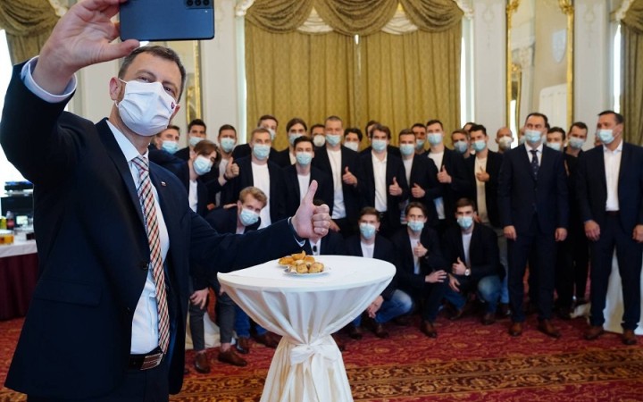 Heger prijal hokejistov