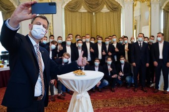 Heger prijal hokejistov