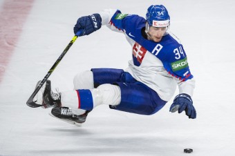 Slovenský hokejista Peter Cehlárik sa stal najlepším útočníkom majstrovstiev