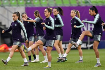 Demokrati nechcú podporiť futbalové MS, ak nedostanú ženy rovnaký plat ako muži