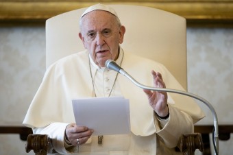 Svet sa nechal oklamať iluzórnym pocitom bezpečia a honbou za ziskom
