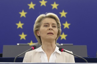 Ursula von der Leyenová o ňom klame, tvrdí Rod Dreher