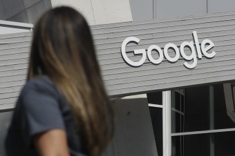 Ako Google, Facebook, Apple či Pfizer ukrátili štáty o stovky miliárd eur 