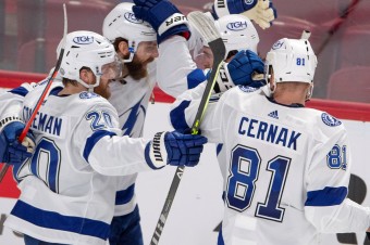 Tampa Bay s Erikom Černákom obhájila Stanleyho pohár