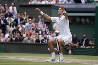 Djokovič získal 20. grandslamový titul a vyrovnal rekord Federera a Nadala