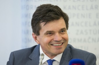 Škola si môže vybrať, aké písmo bude žiakov učiť, rozhodlo ministerstvo