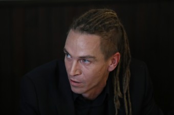 Šéf Pirátov Bartoš vyhlásil, že má problém s moslimskou Európou
