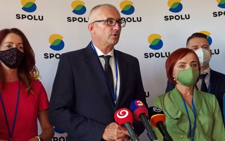 Šéfom strany Spolu sa stal Miroslav Kollár, spájanie s progresívcami sa odkladá
