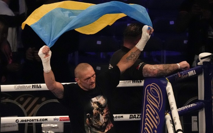 Majster sveta v boxe chce chvaliť Boha