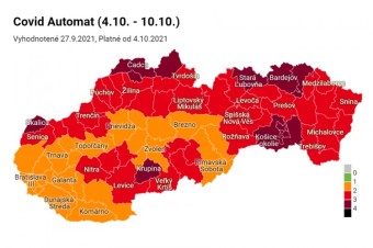 Od pondelka je trinásť okresov v bordovej farbe, kde platia prísne opatrenia