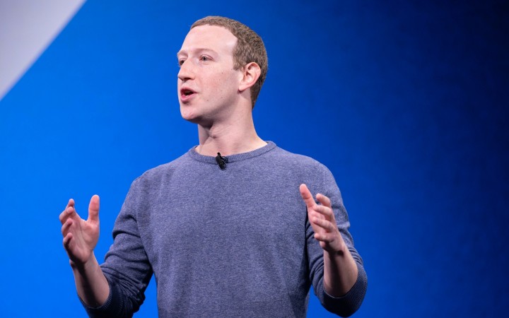 Zuckerberg odmietol tvrdenia whistleblowerky o Facebooku