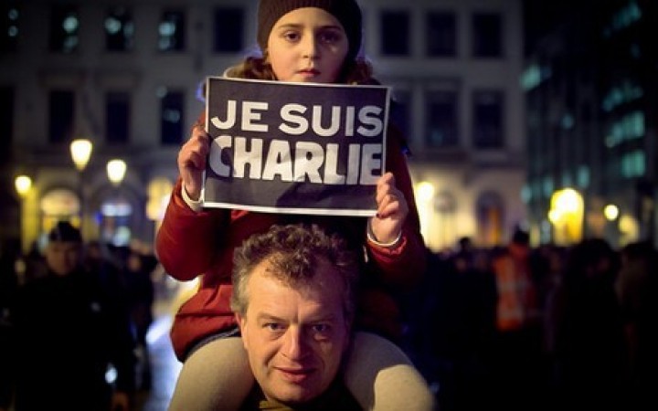 Siedmy deň po útoku na Charlie Hebdo. Sedem reakcií zo zahraničia