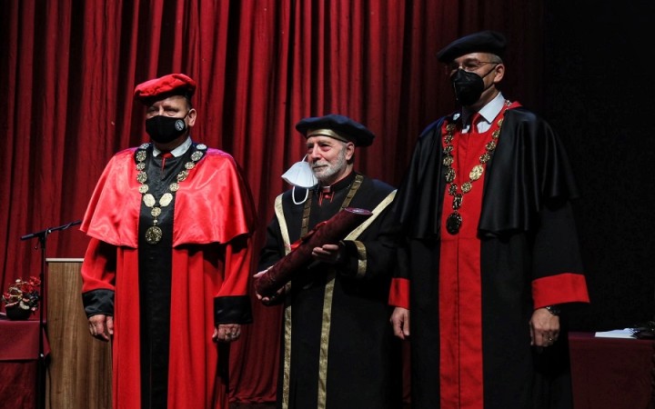 Prešovská univerzita udelila apoštolskému nunciovi Ottonellovi čestný titul