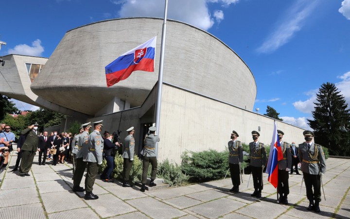 Návrh presunu Múzea SNP do zriaďovateľskej pôsobnosti MO ide do 2. čítania