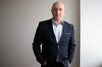Budú z nás len úradníci, čo hrá do karát developerom