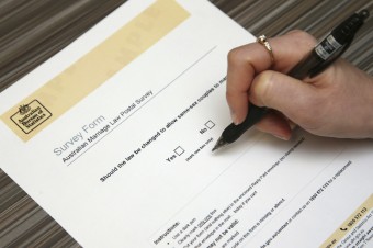 Austrálčanom chodia poštou dotazníky, či sú za manželstvá homosexuálov 