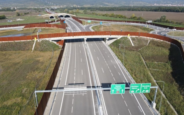 Bratislava: Posledný chýbajúci úsek diaľnice D4 sprejazdnili