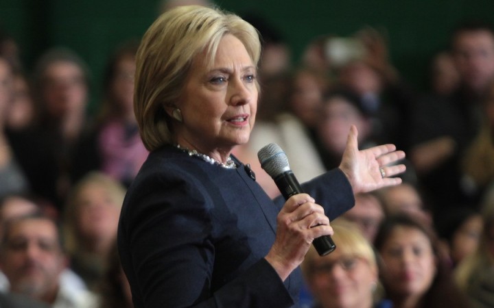 Rozpoltená osobnosť Hillary Clintonovej