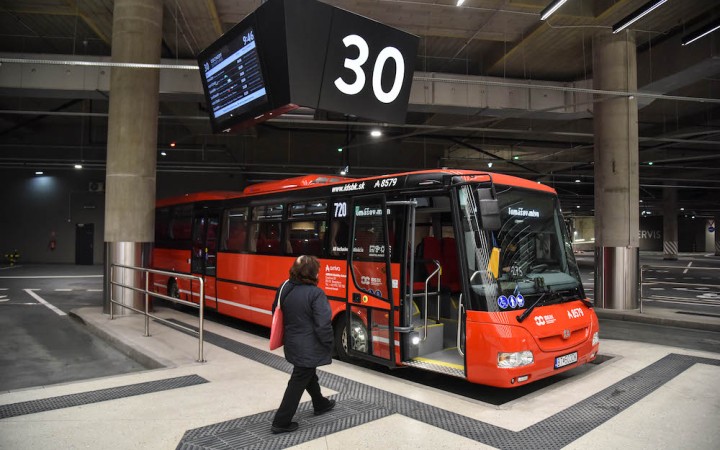 Droba tvrdí, že Arriva situáciu nezvláda, v hre sú tri možné riešenia problému