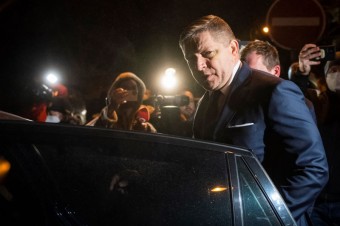 Zadržanie Fica mu môže politicky pomôcť, tvrdí Vetrák