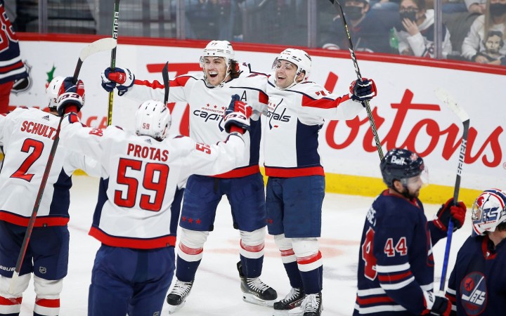 Washington zvíťazil nad Winnipegom, Dallas bez Sekeru prehral so St. Louis