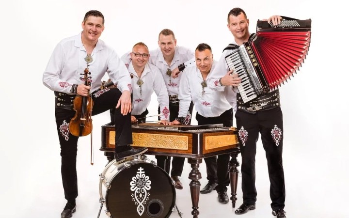 Profitujú vďaka nám aj zarytí folkloristi, ktorí nás kritizujú