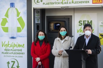 Cena nápoja bude v obchodoch uvedená bez 15-centovej zálohy