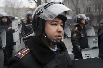Do Kazachstanu smerujú mierové sily z Ruska, Bieloruska, Kirgizska či Arménska
