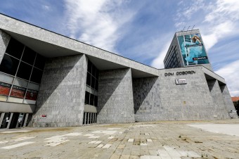 Bratislavský Istropolis na Trnavskom mýte v Bratislave zbúrajú