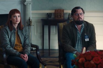​Nový hit Netflixu s DiCapriom je názornou ukážkou sveta, ktorý chce parodovať