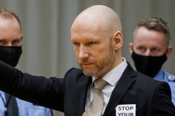 Anders Breivik počas pojednávania o prepustení vyjadroval pravicové názory