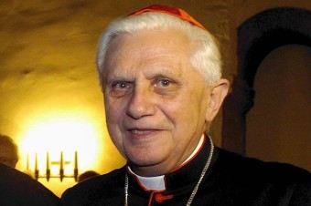 Všetci sa zahryzli do pápeža Benedikta