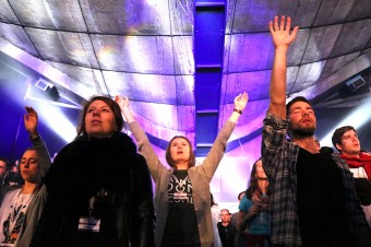 Godzone tour: Boh, pukance & rock´n´roll